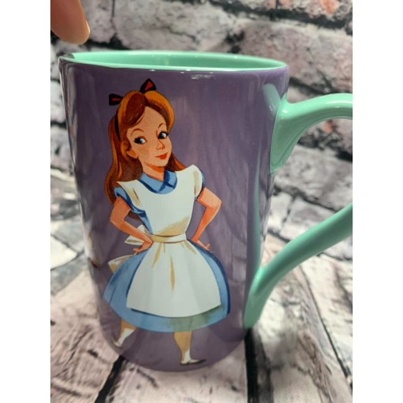 Disney Store Walt Disneys Alice in Wonderland Cheshire Cat Record Cover Mug Cup - Picture 1 of 4